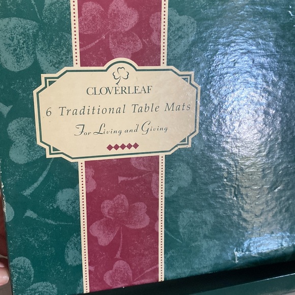 Vintage Cloverleaf Paradise Pattern 4 Placemats Dark Emerald Green& Gold Fruit - Picture 2 of 6